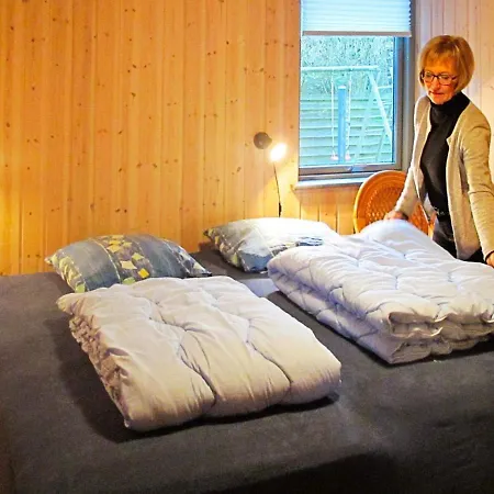 בית נופש Three-bedroom Holiday In Vaeggerlose 40 Bøtø By
